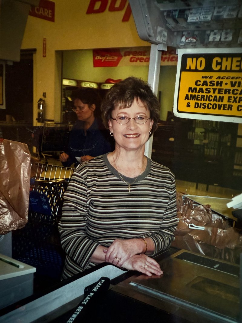 Debbie Lynn Vidrine - Photo 196