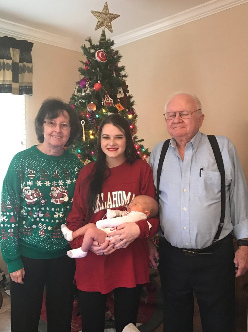 Charlotte Ilene Petry - Photo 15