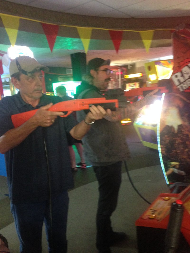 Richard Lee Kain - Photo 4