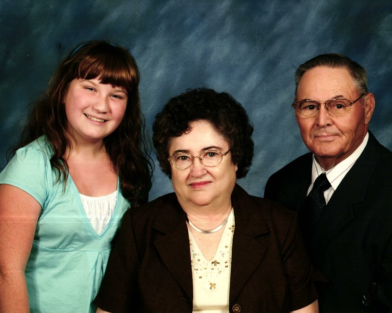 Billy Ray and Genell Torbett - Photo 10