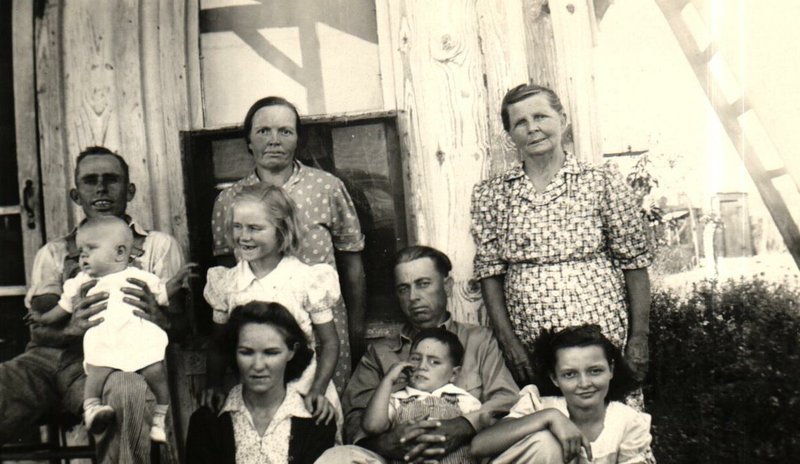 Billy Ray and Genell Torbett - Photo 16