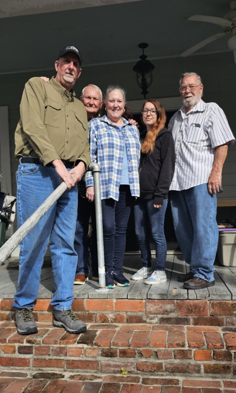 Kenneth Roy "Ken" Hamilton - Photo 27