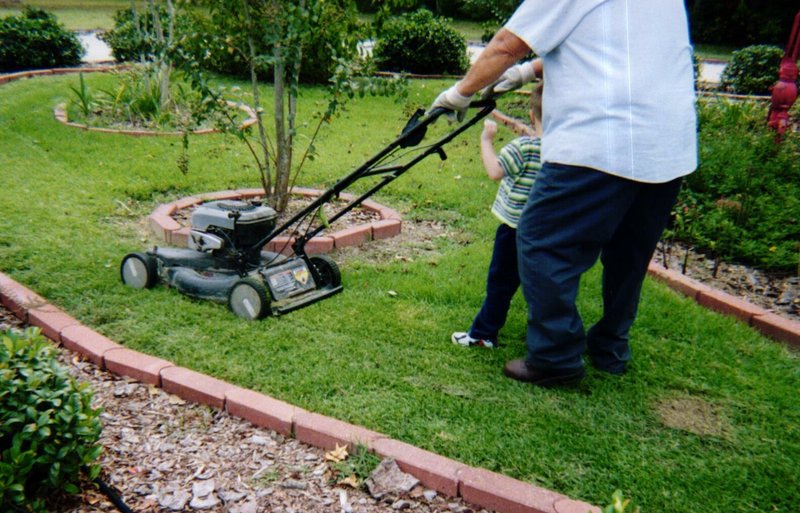 Kenneth Roy "Ken" Hamilton - Photo 60