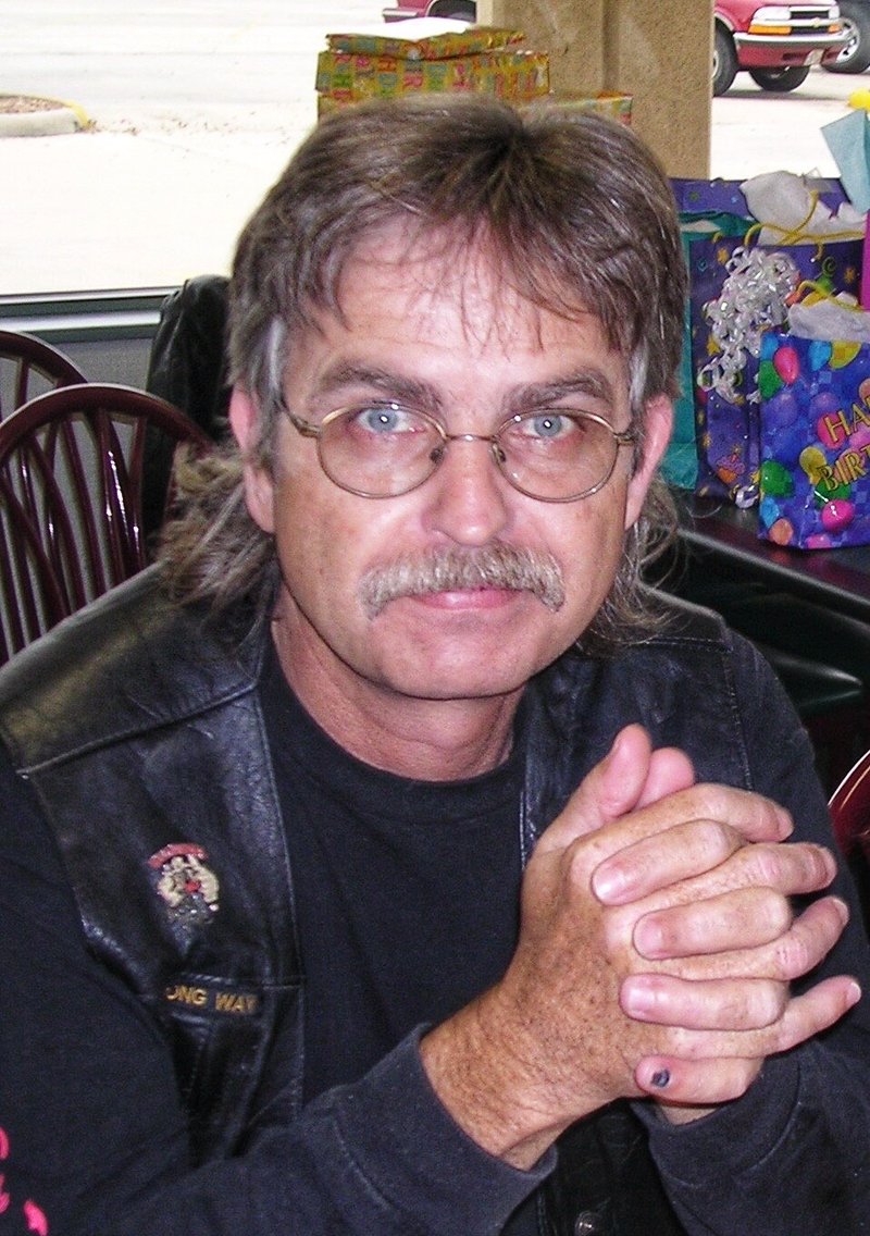 Robert Dean Dunigan - Photo 2