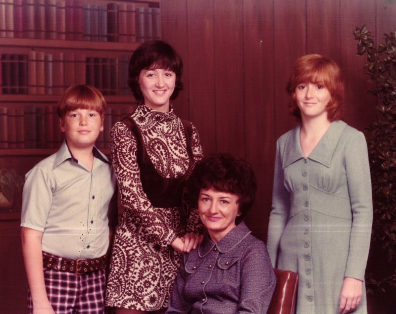 Beth Welch - Photo 55