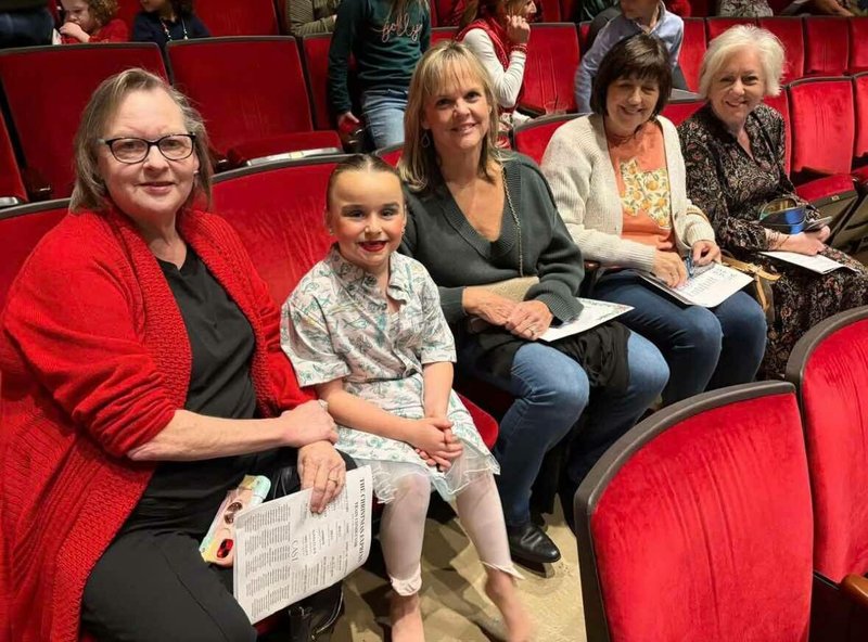 Ruth Ann Wallace - Photo 82