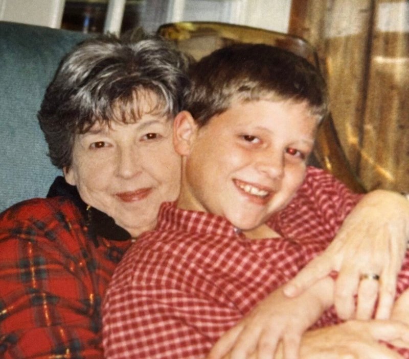 Joyce Victoria Burton - Photo 12