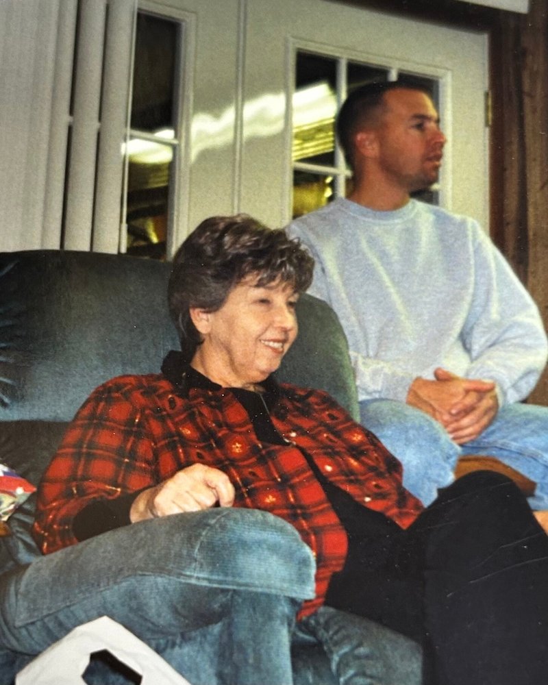 Joyce Victoria Burton - Photo 17