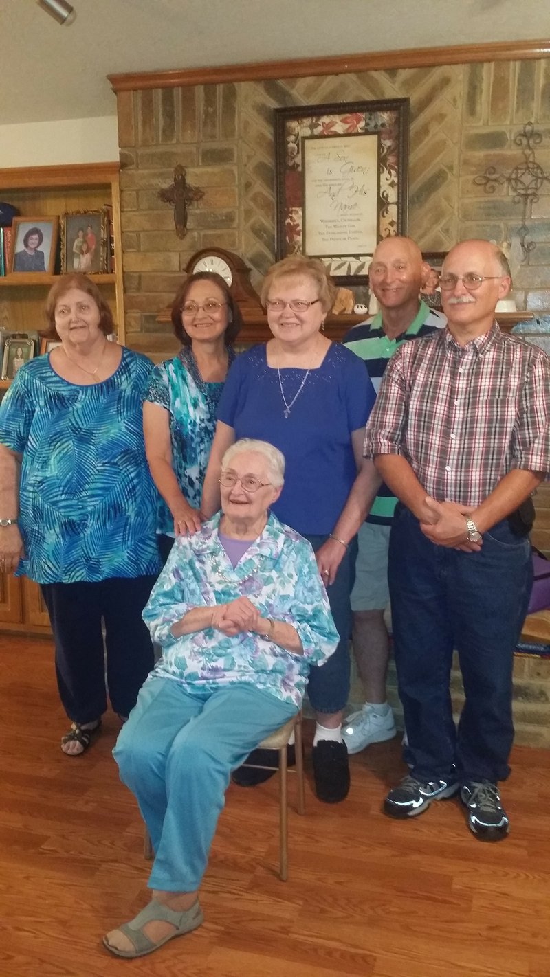 Linda Katherine Thayer - Photo 14