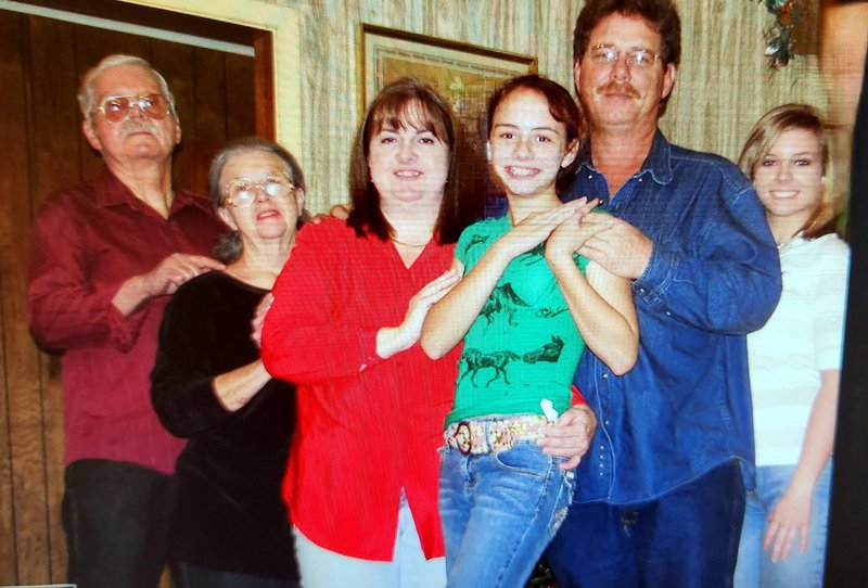 Darlene Faye Bray - Photo 14