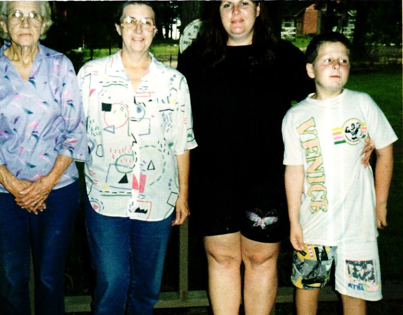 Darlene Faye Bray - Photo 52