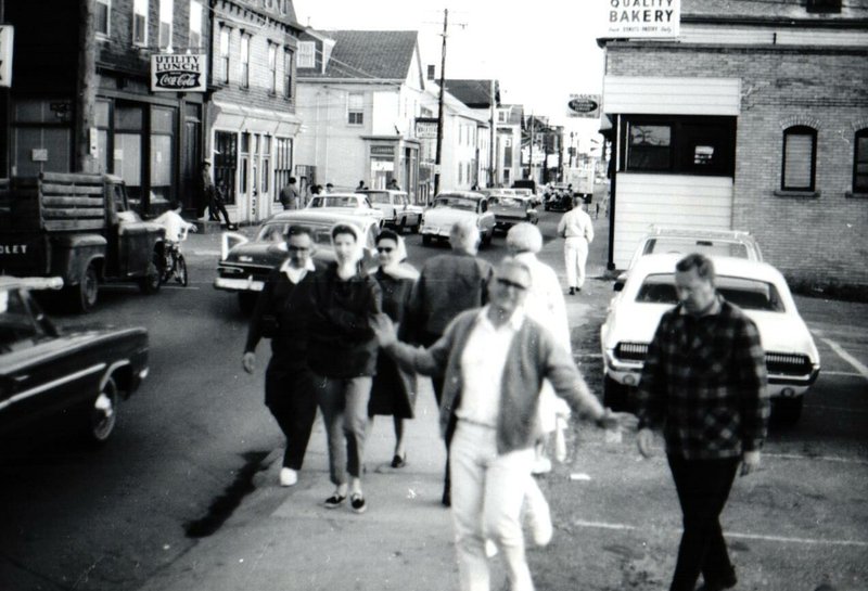 Robert "Bob" Acey Walker - Photo 150