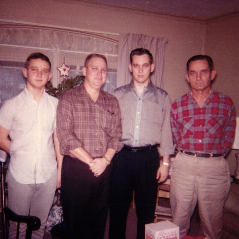 Robert "Bob" Acey Walker - Photo 164