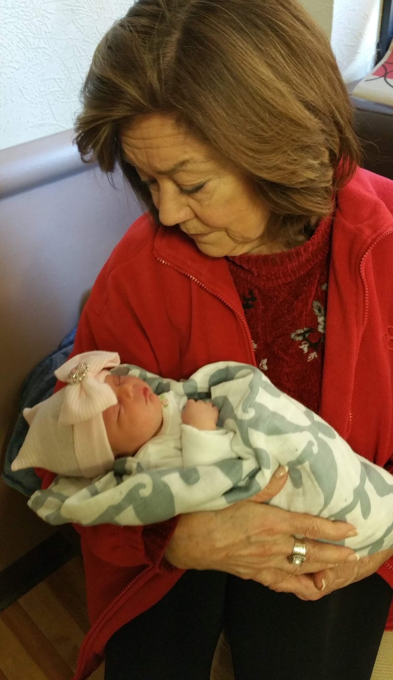 Winona Mae Stark - Photo 17