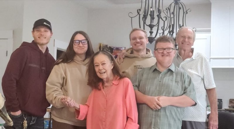 Winona Mae Stark - Photo 90