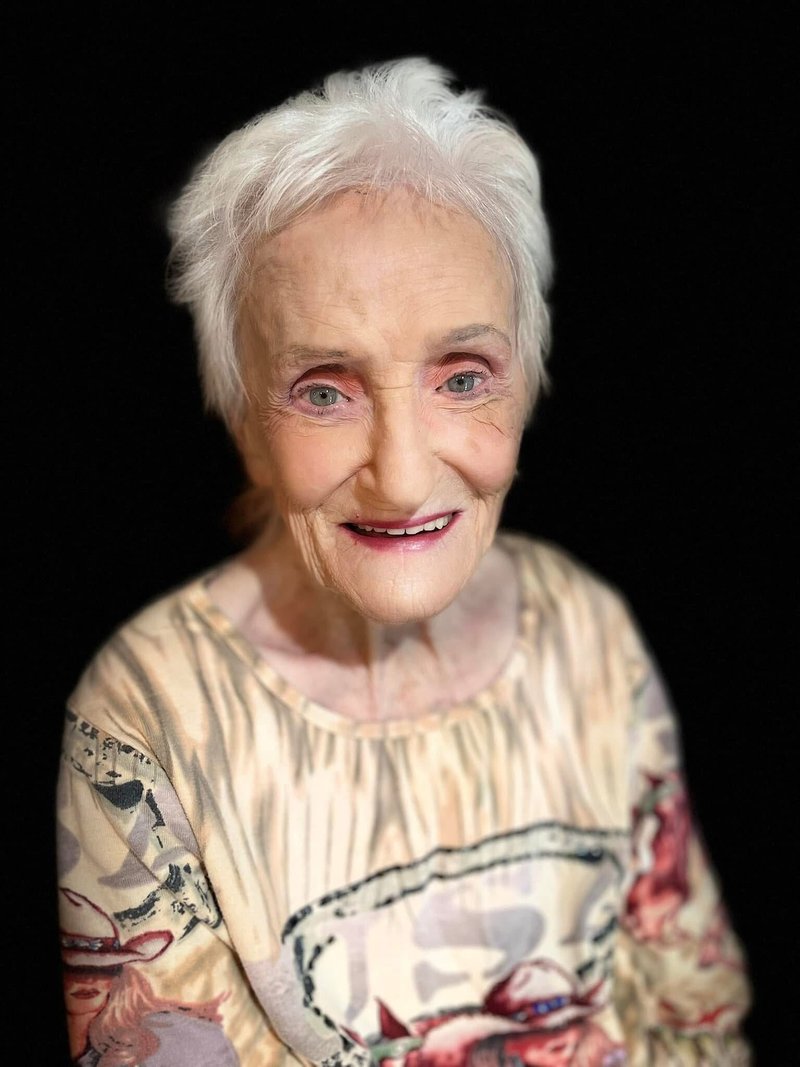 Billie Lou Delaney Leger - Photo 2