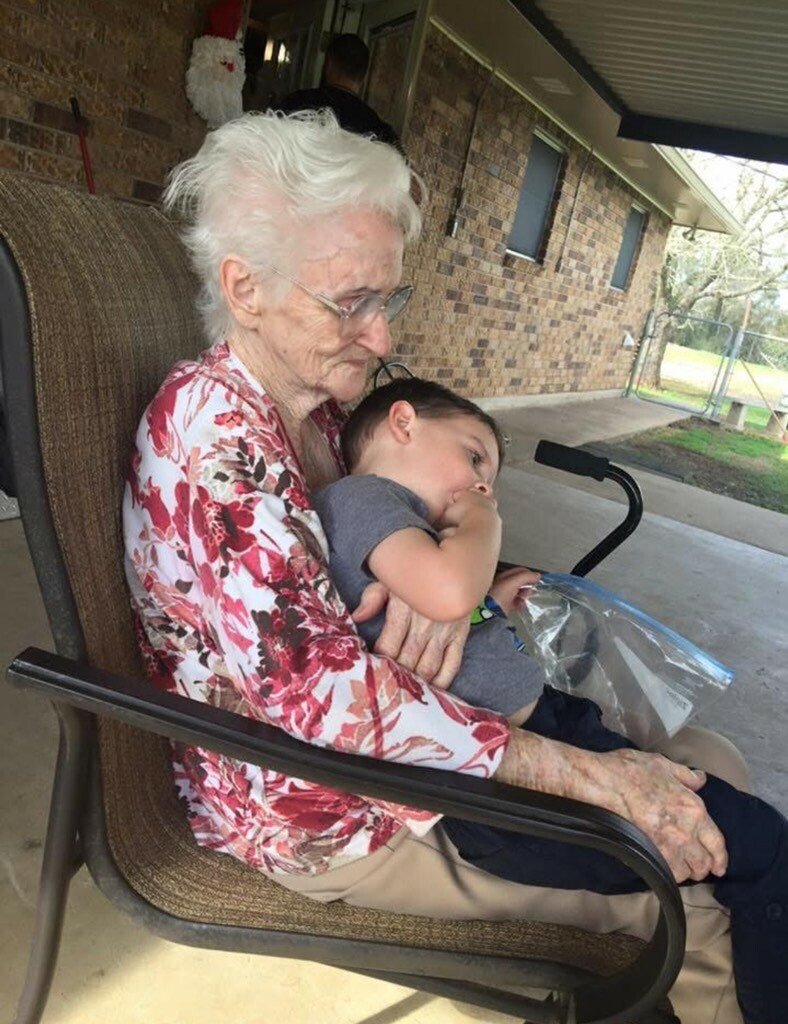 Billie Lou Delaney Leger - Photo 9