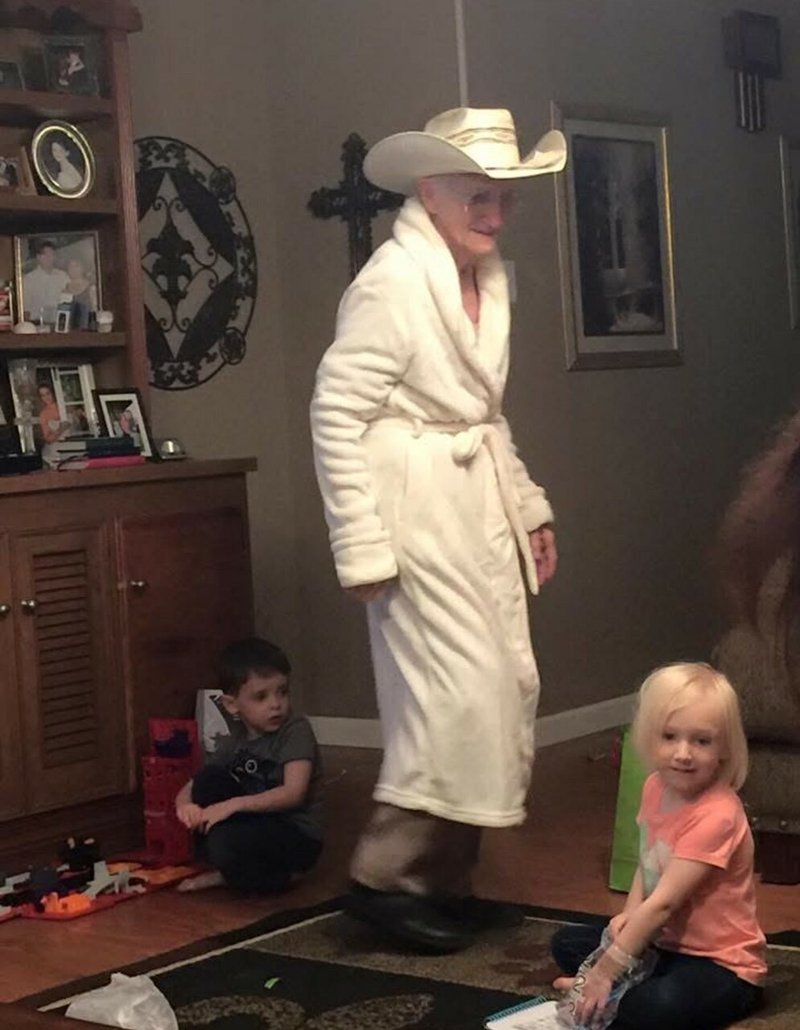 Billie Lou Delaney Leger - Photo 10