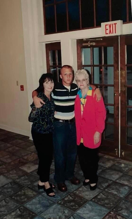 Billie Lou Delaney Leger - Photo 18