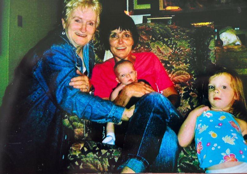 Billie Lou Delaney Leger - Photo 23