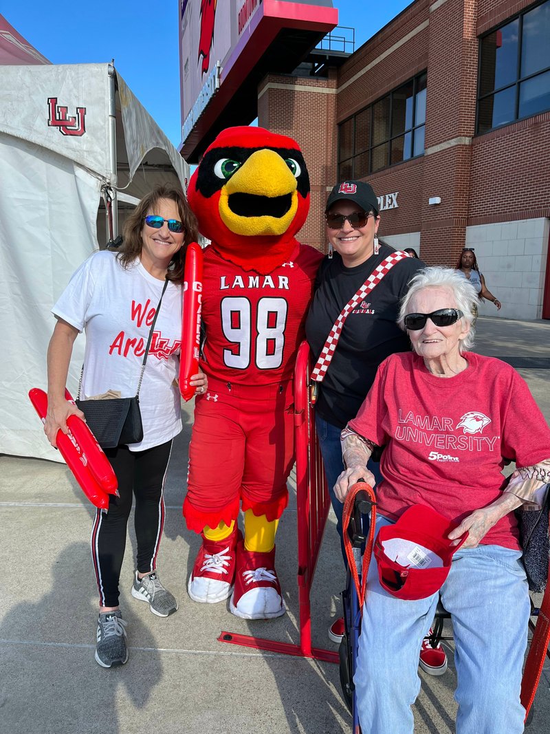 Billie Lou Delaney Leger - Photo 57