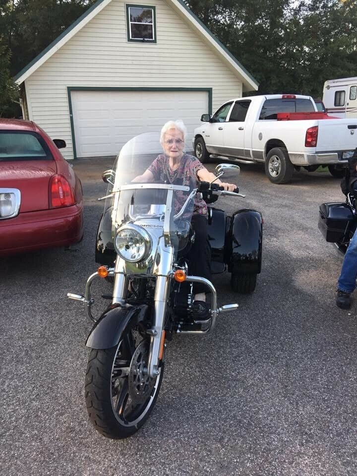 Billie Lou Delaney Leger - Photo 96