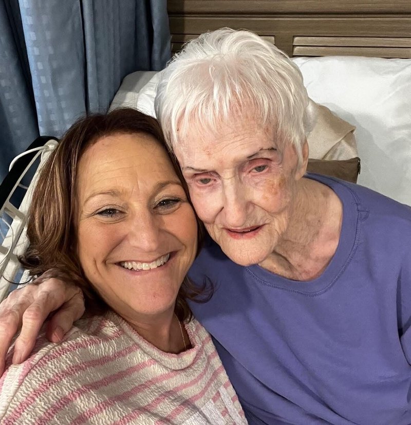 Billie Lou Delaney Leger - Photo 100