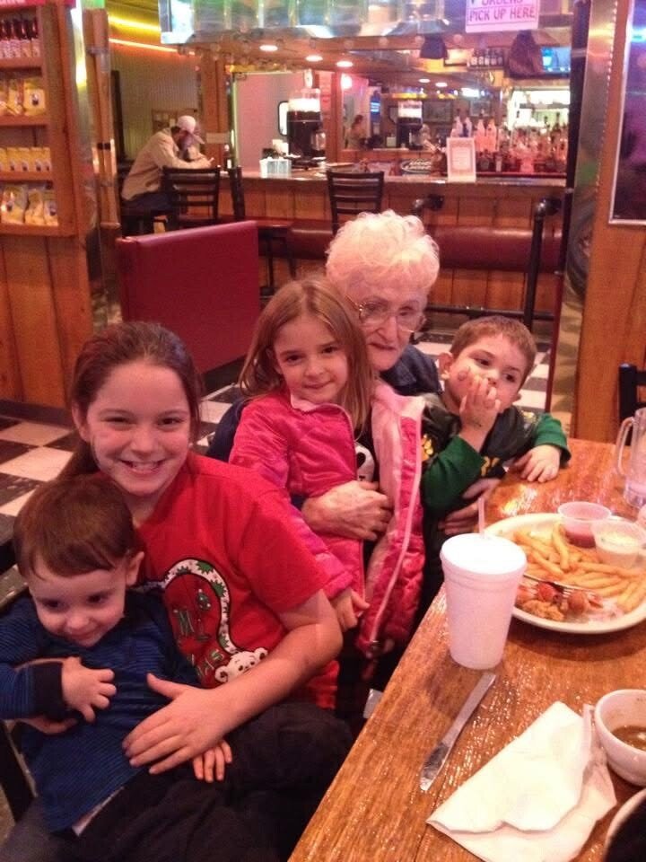 Billie Lou Delaney Leger - Photo 131