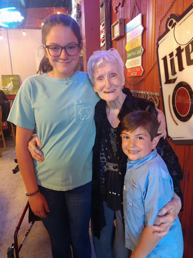 Billie Lou Delaney Leger - Photo 185