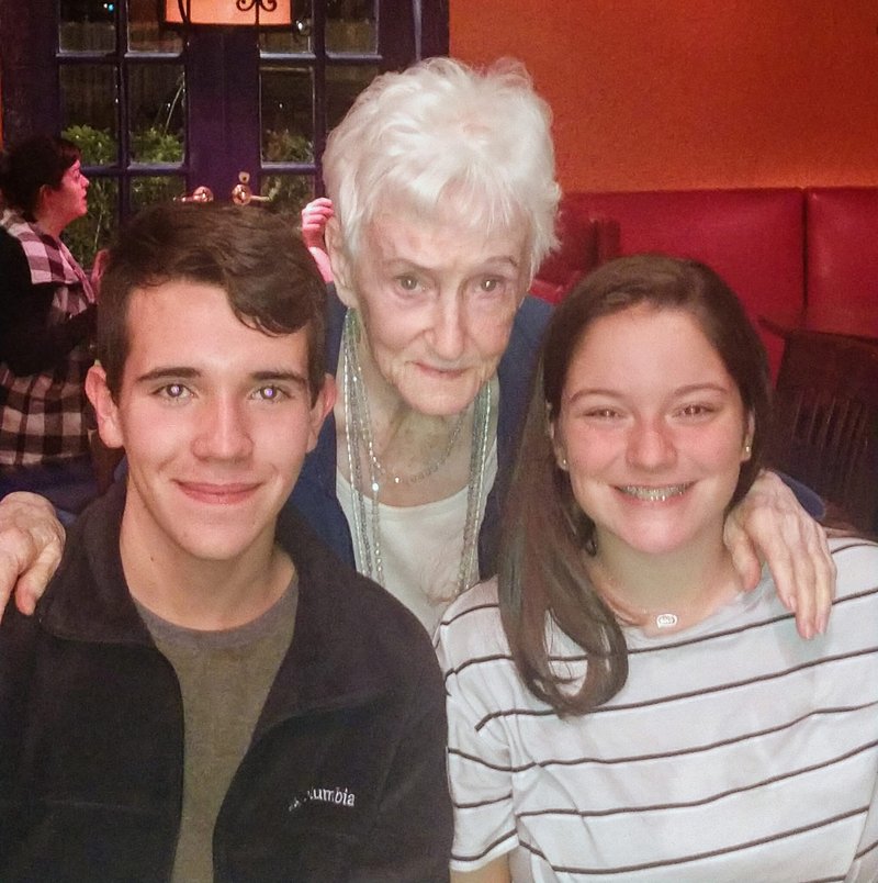 Billie Lou Delaney Leger - Photo 200