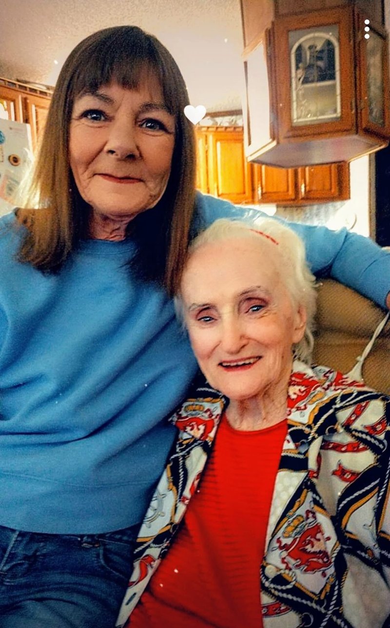 Billie Lou Delaney Leger - Photo 206