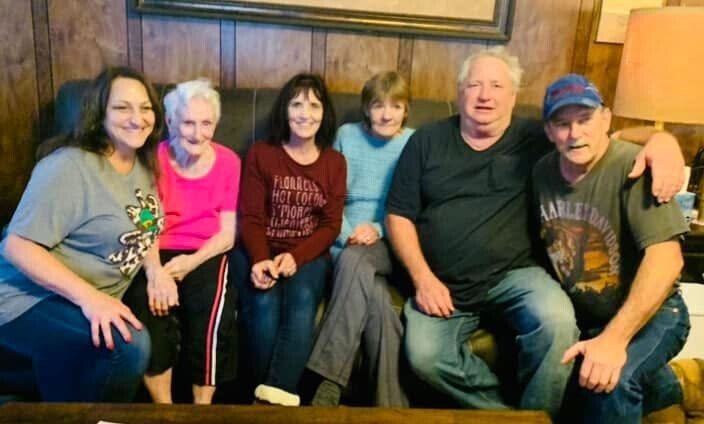 Billie Lou Delaney Leger - Photo 223