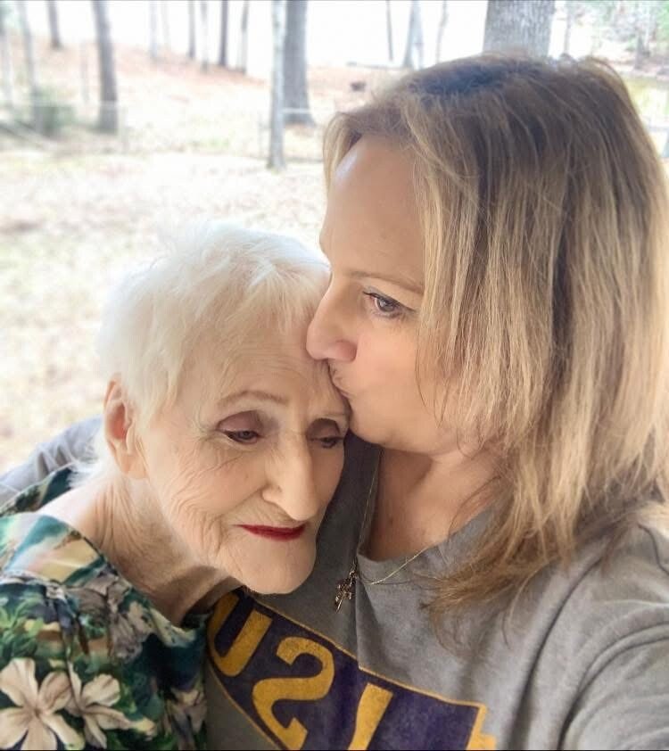 Billie Lou Delaney Leger - Photo 230