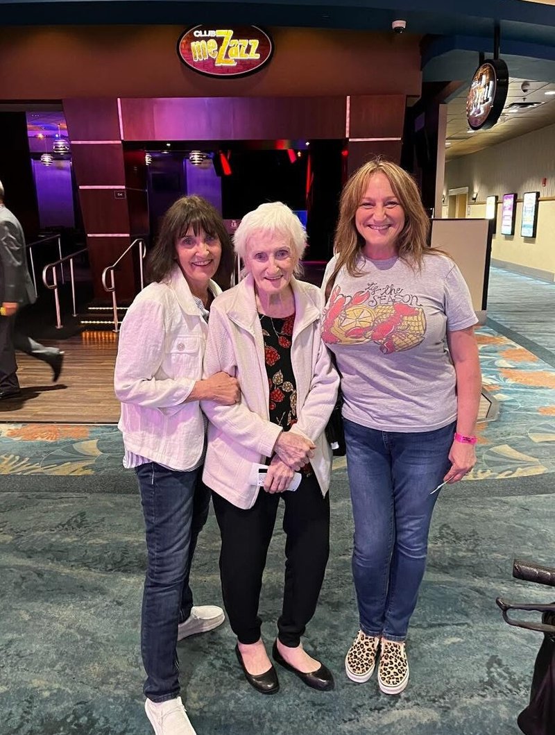 Billie Lou Delaney Leger - Photo 239