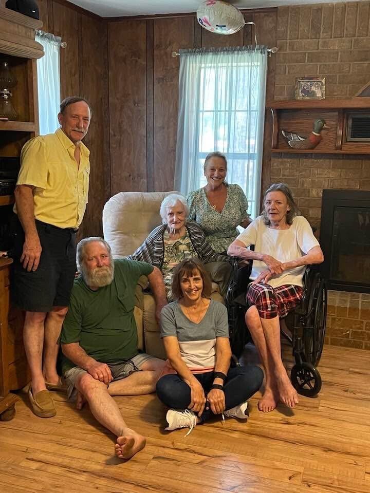 Billie Lou Delaney Leger - Photo 240