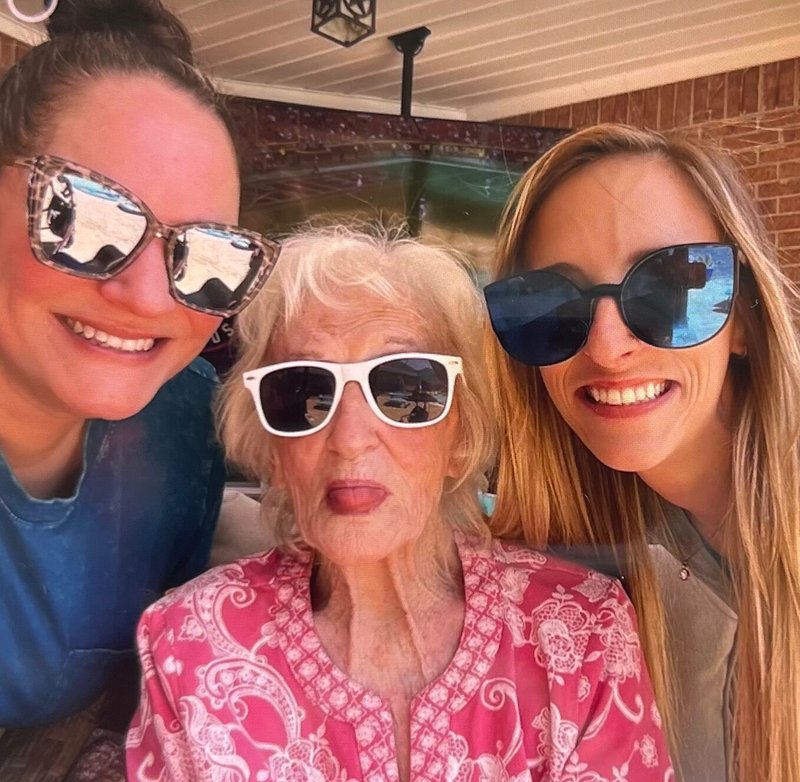 Billie Lou Delaney Leger - Photo 241