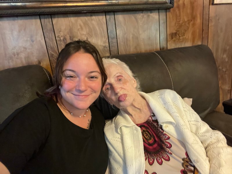 Billie Lou Delaney Leger - Photo 287