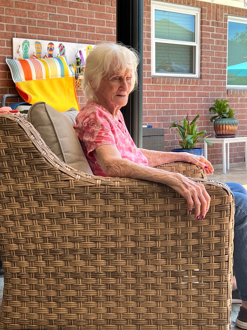 Billie Lou Delaney Leger - Photo 288