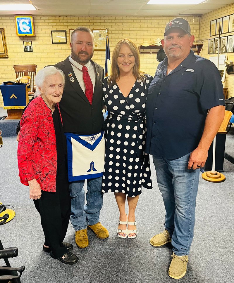 Billie Lou Delaney Leger - Photo 310