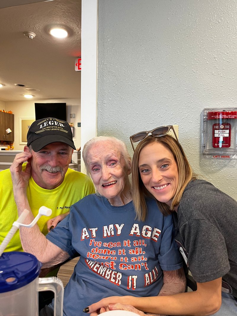 Billie Lou Delaney Leger - Photo 312