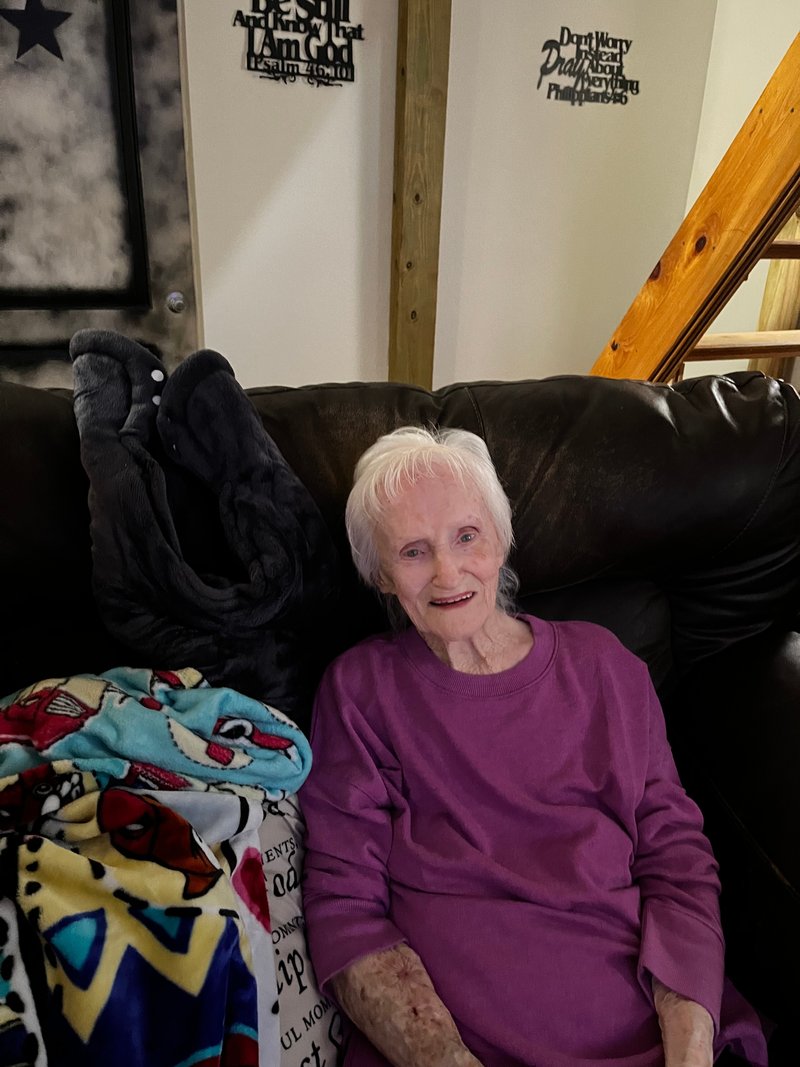 Billie Lou Delaney Leger - Photo 315