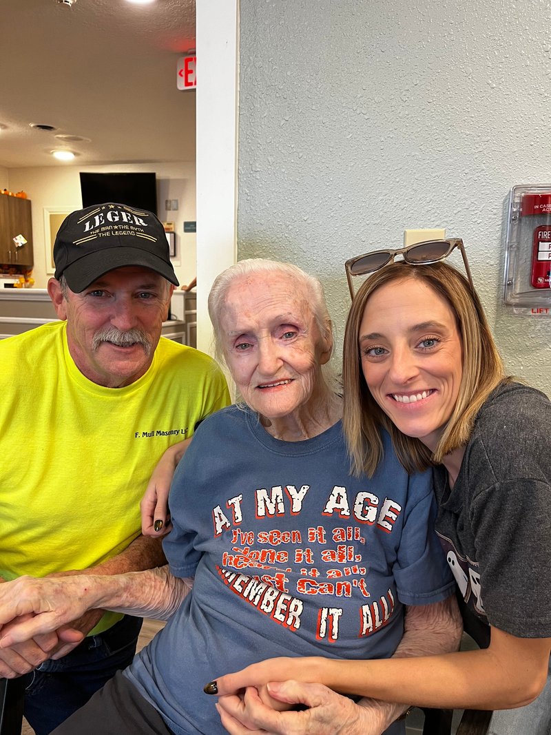 Billie Lou Delaney Leger - Photo 314