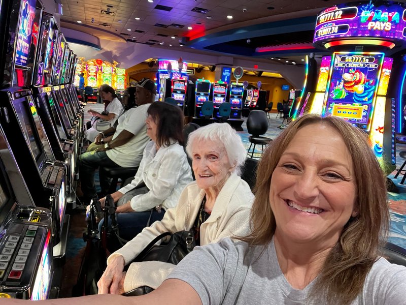 Billie Lou Delaney Leger - Photo 331