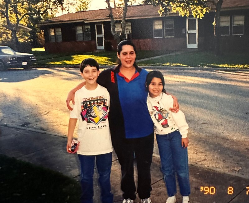 Ann Gonzales - Photo 20