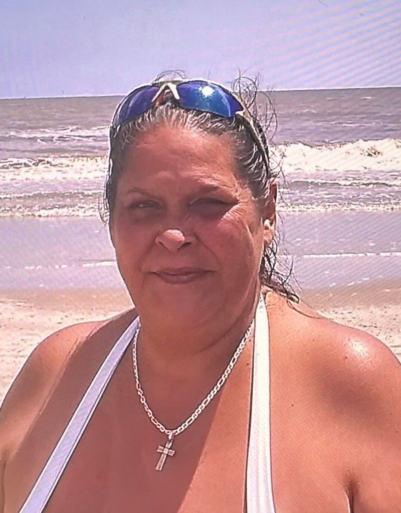 Ann Gonzales - Photo 47