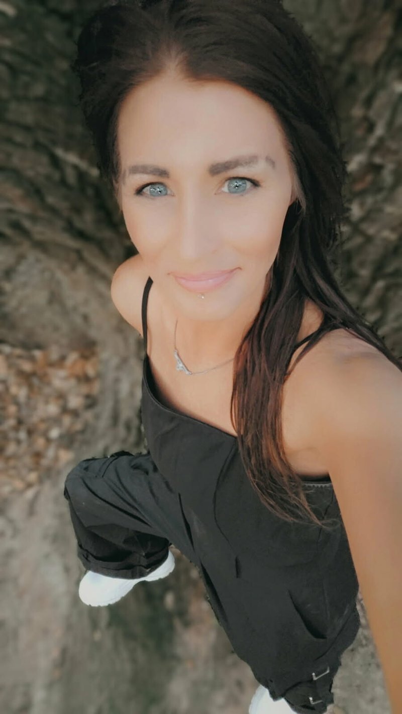 Lisa Marie Brayton Stanley-Granger - Photo 69