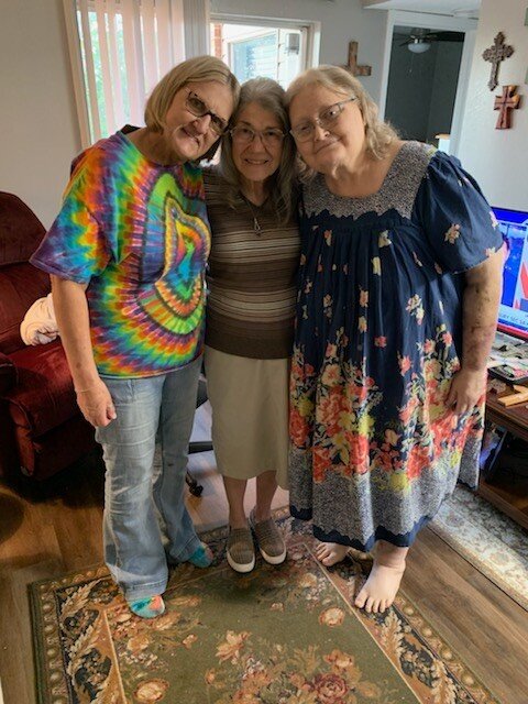 Helen Louise Hembd - Photo 3