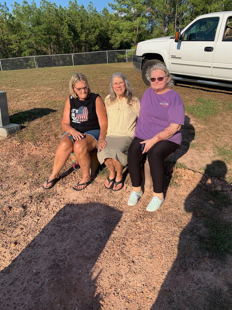 Helen Louise Hembd - Photo 10