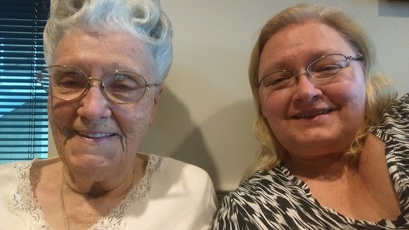 Helen Louise Hembd - Photo 24