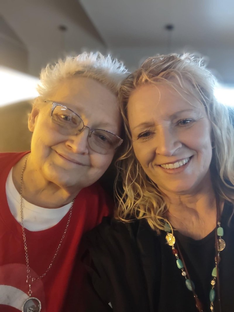 Helen Louise Hembd - Photo 58